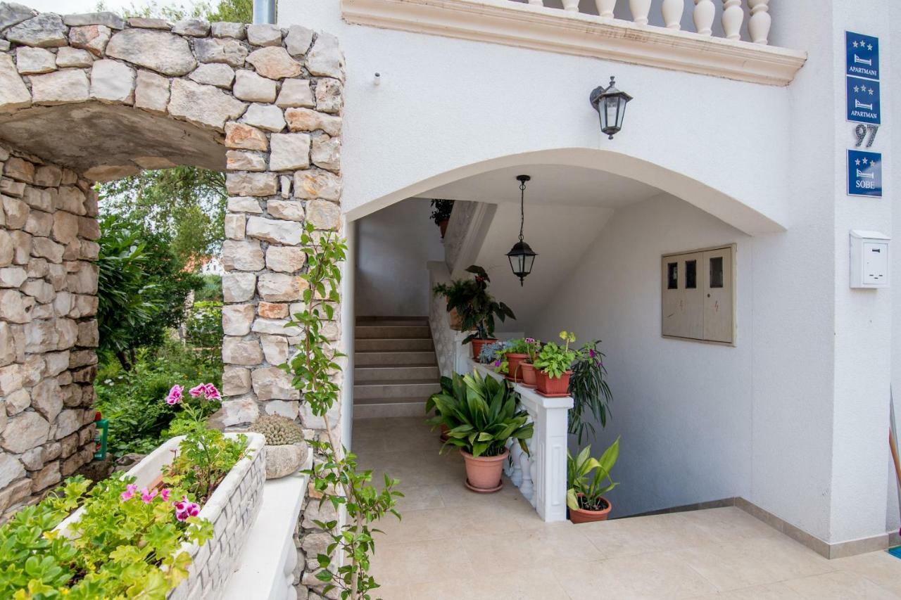 Apartman Bilac Vodice Exteriér fotografie